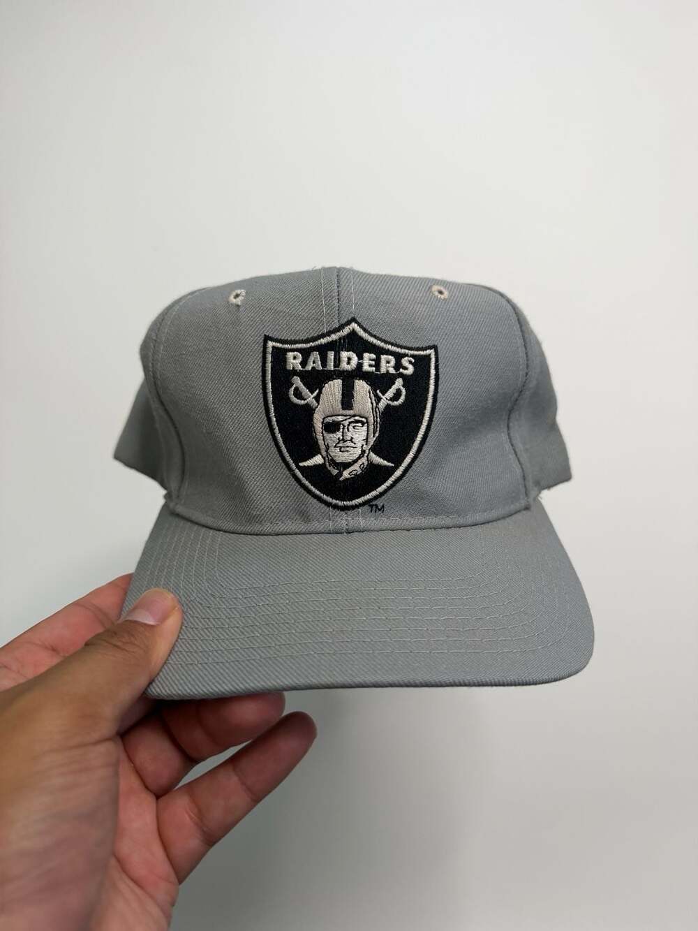 Vintage 90s New Era Pro Model Oakland Raiders Gray Snapback Hat